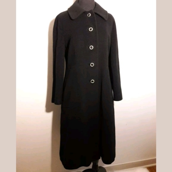 Full Length Elegant Cashmere Coat - Picture 3 of 8